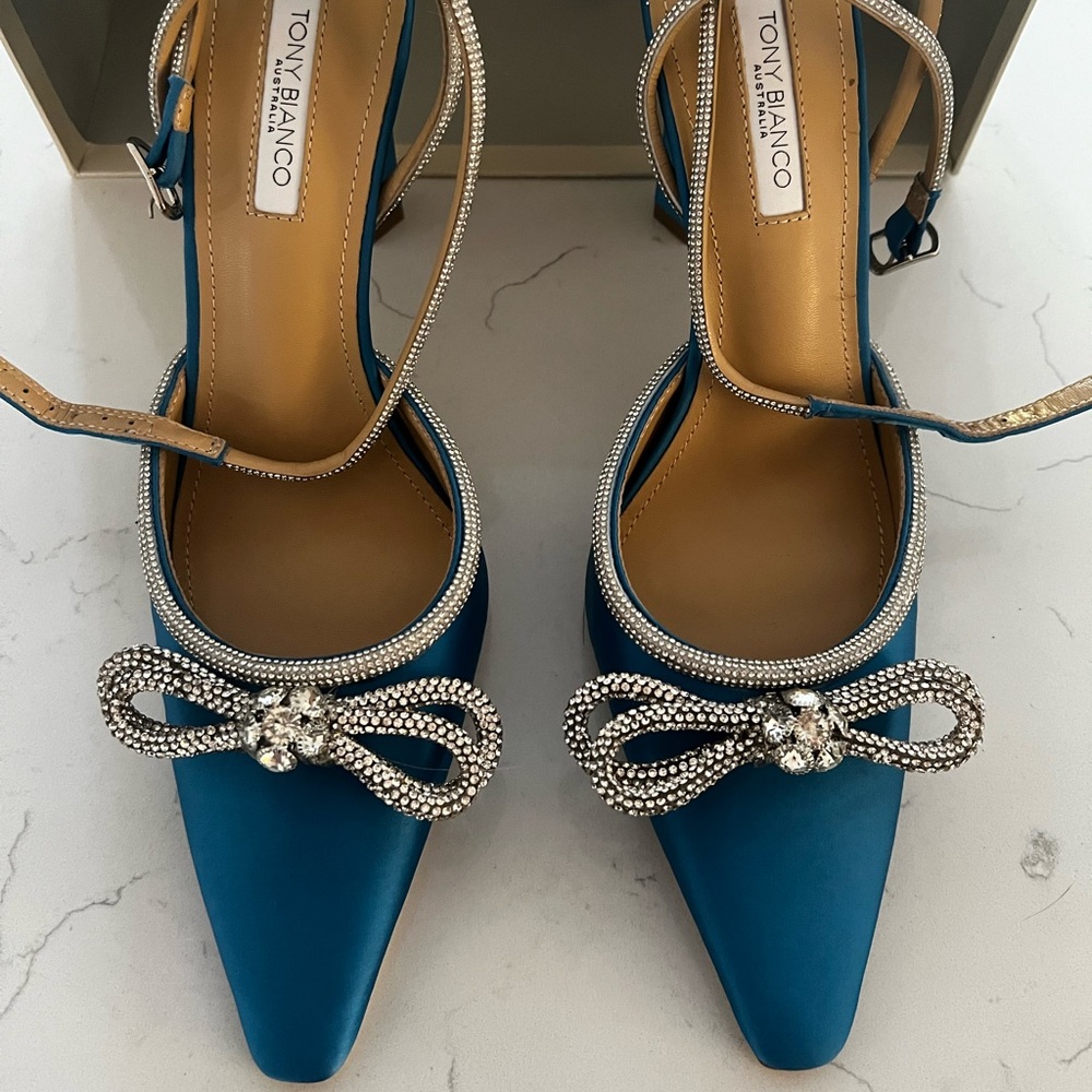 Tony Bianco, Australia, blue wedding heels.